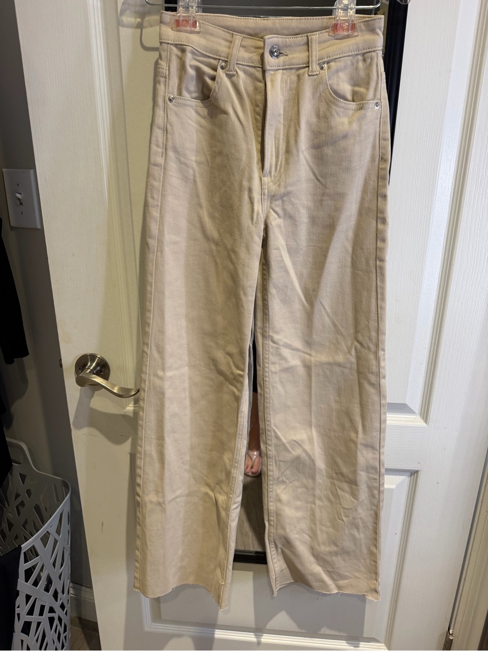 H&M DIVIDED Beige Wide-Leg women’s Jeans